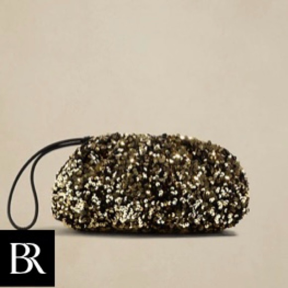 Banana Republic Factory Handbags - 🆕 Banana Republic Factory Sequin Clutch.  New with Tags